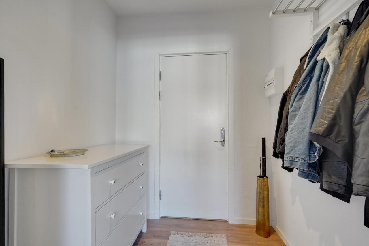 Bath Tub Penthouse In The City Олбор Екстериор снимка